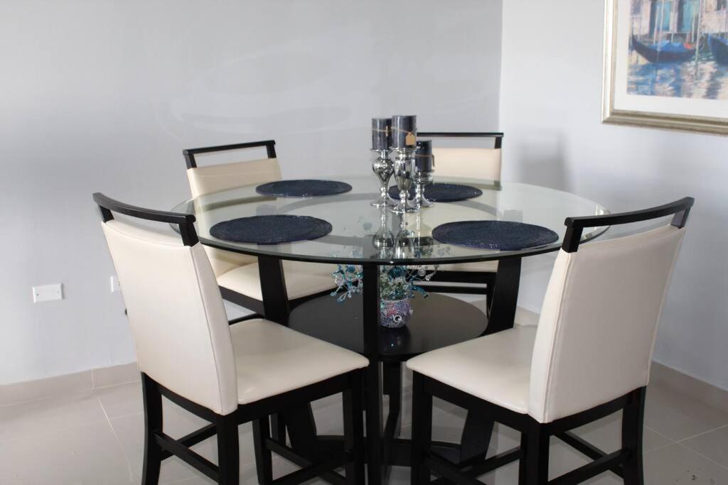 Penthouse Views Apartment ซานฮวน ภายนอก รูปภาพ